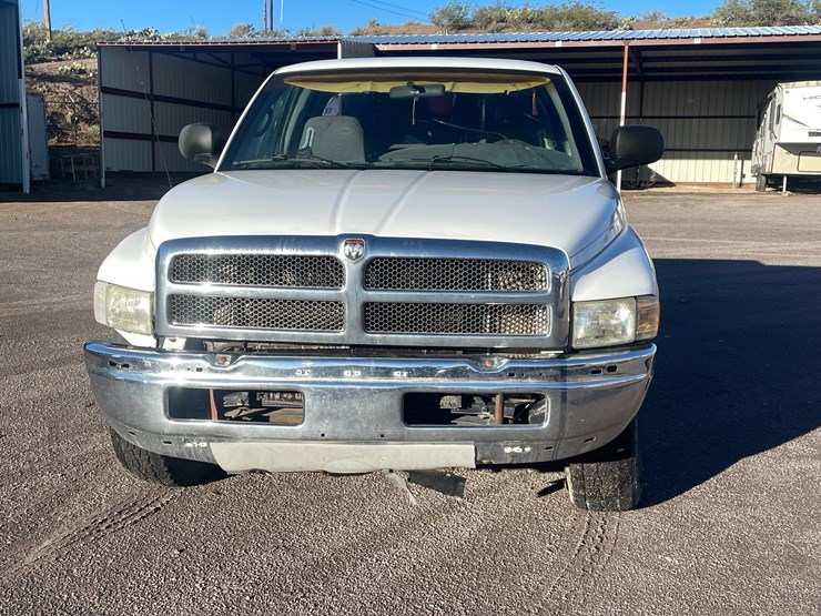 #2760-•-2001-dodge-ram-(title-in-delay)-image-3