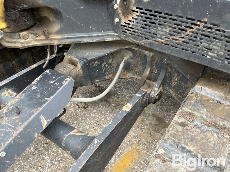 2019-yanmar-sv100-image-12