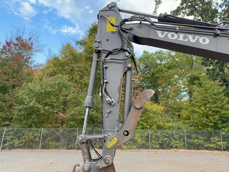 2019-volvo-ecr145el-image-14