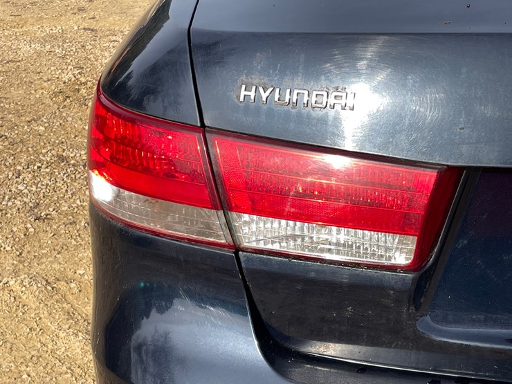 #203-•-2008-hyundai-sonata-(has-wi-title)-image-27