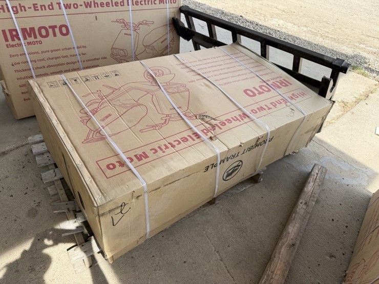 new-in-box-electric-moped-image-1