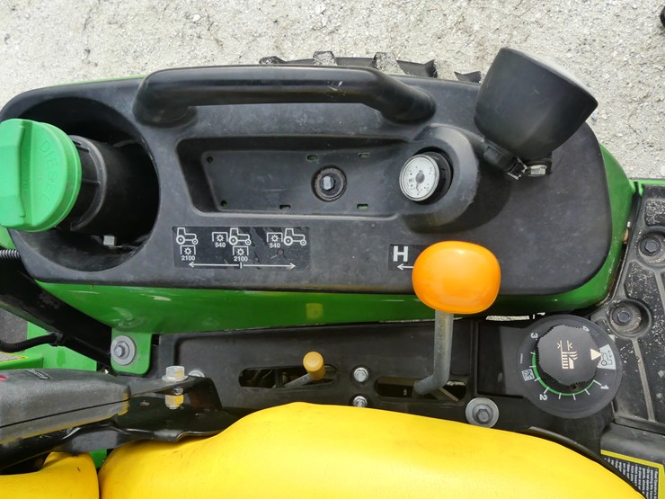 john-deere-1025r-image-23