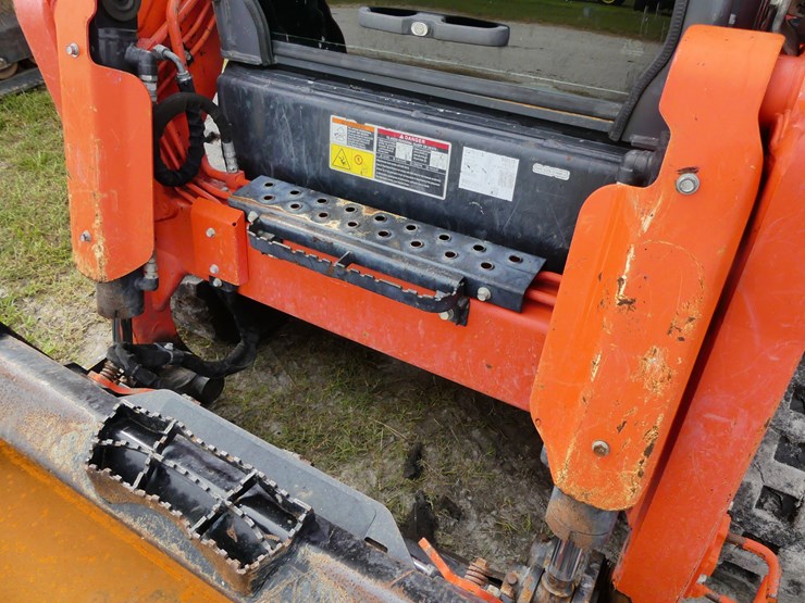 2023-kubota-svl97-2-image-12
