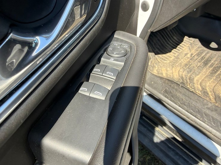 2021-chevrolet-tahoe-image-52