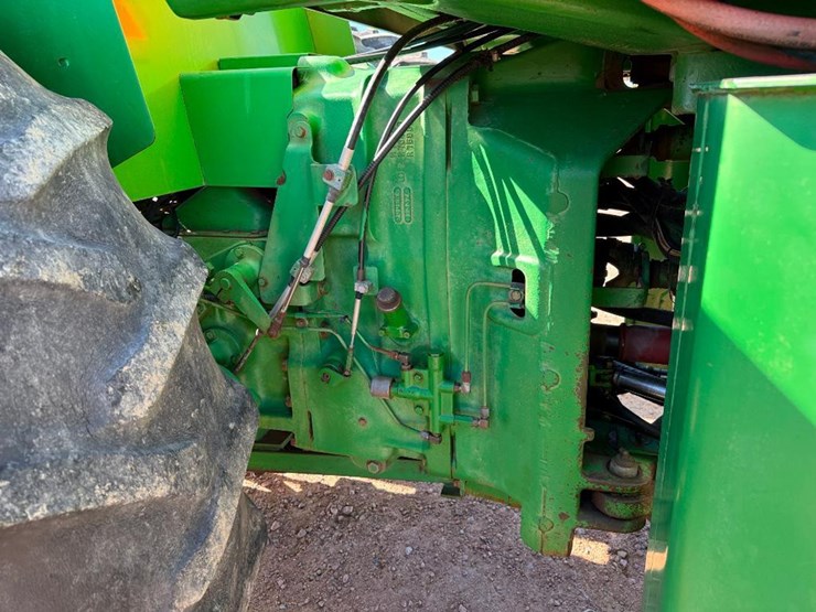 john-deere-8450-image-34