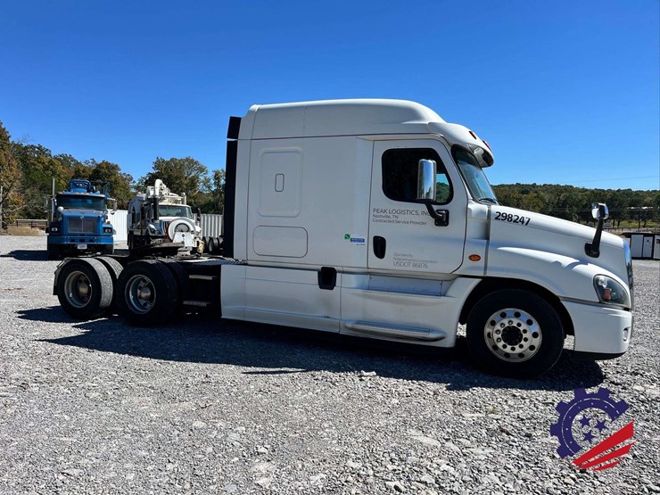 2018-freightliner-cascadia-t/a-truck-tractor-image-25