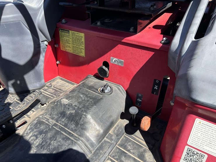 mahindra-1635-hst-image-9