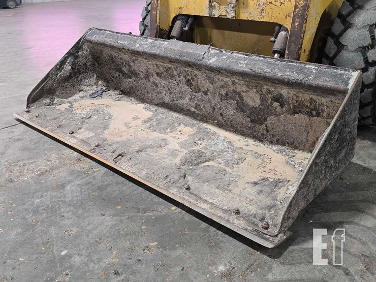 2012-caterpillar-252b3-image-9
