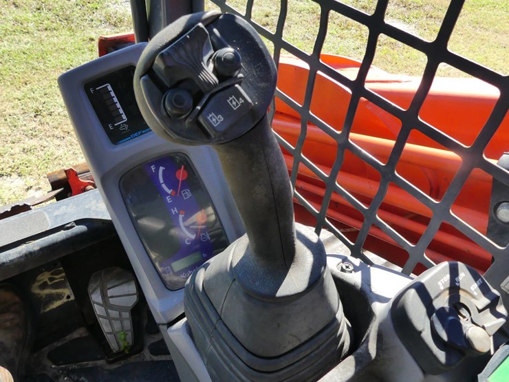 kubota-svl97-2-image-14