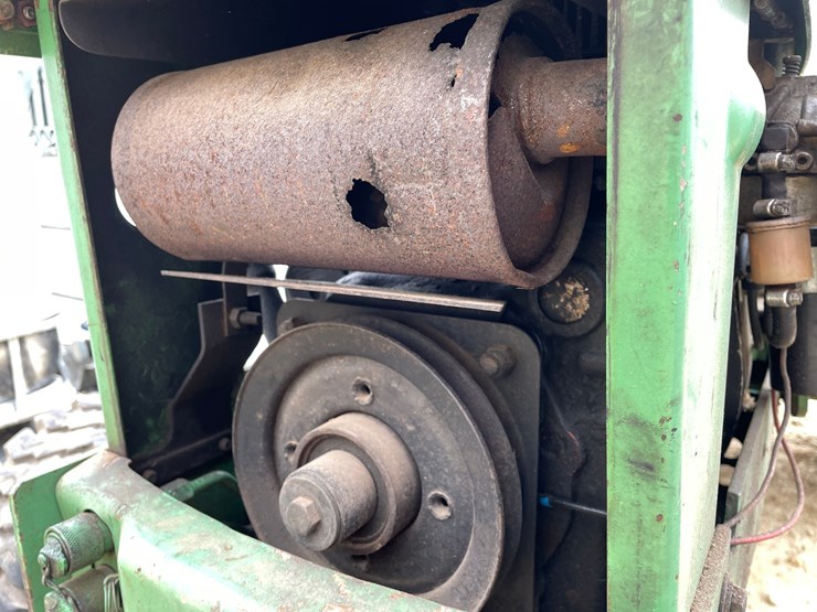 john-deere-140-image-16