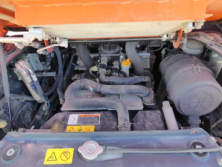 kubota-svl97-2-image-9