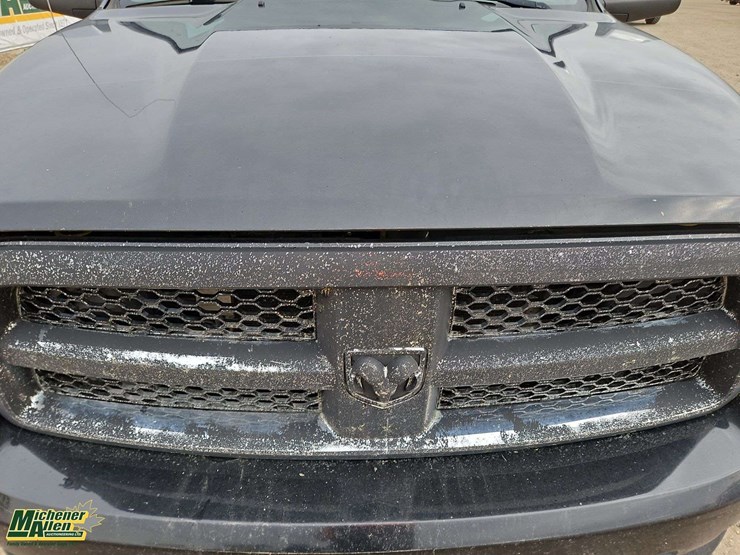 2012-dodge-1500-image-31