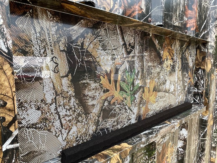 #1281-•-6'-x-6'-deer-blind-on-tower-with-steps-image-24