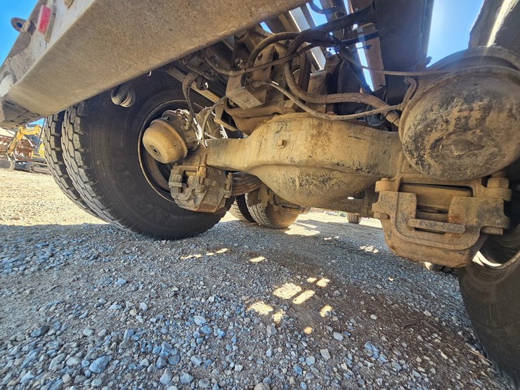 2007-mack-cl713-image-81