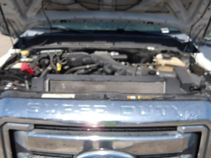 2011-ford-f550-image-9