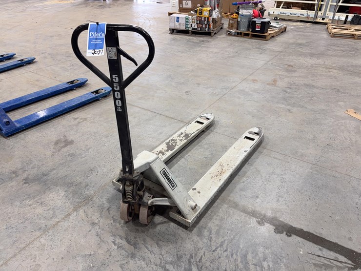 pallet-jack-image-3