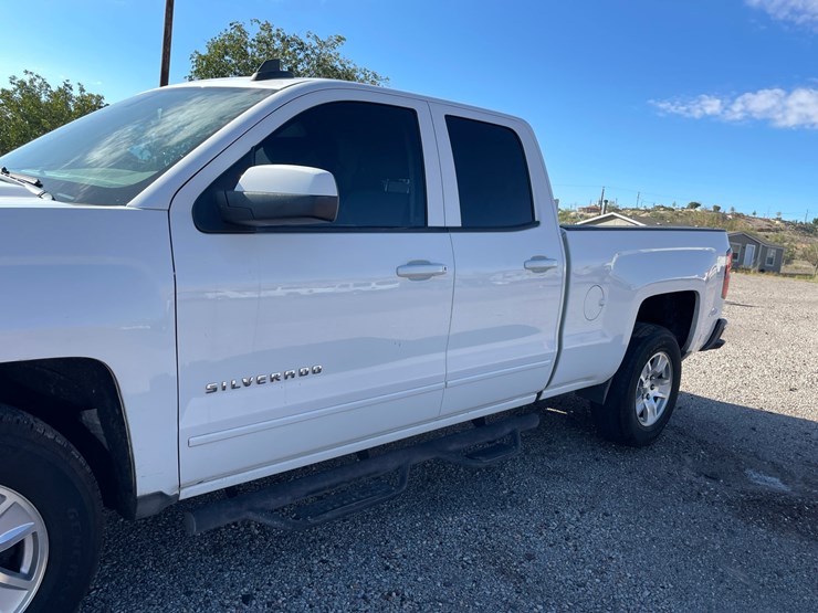 #2754-•-2015-chevrolet-silverado-(title-in-delay)-image-42