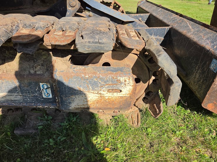 2017-deere-75g-image-43