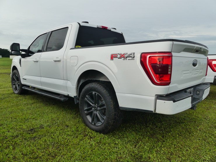 2021-ford-f150-xlt-image-4