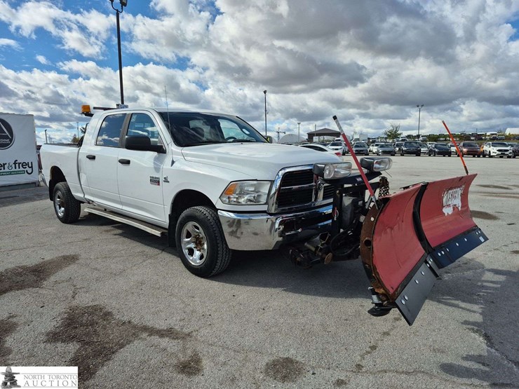 2012-dodge-2500-image-3