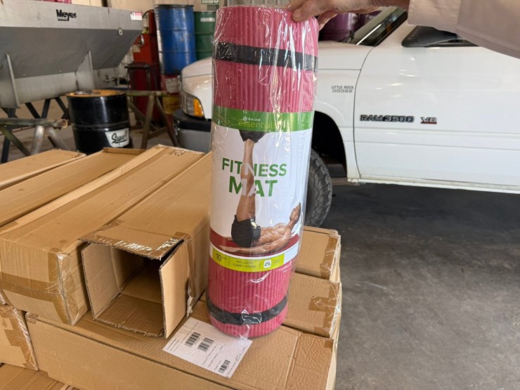 #46844-•-lot-of-(34)-yoga-mats-inv#46844-image-9