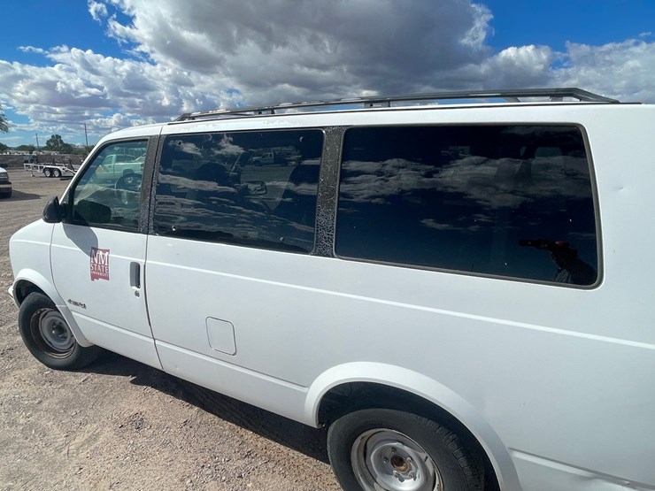 1999-chevrolet-astro-image-7