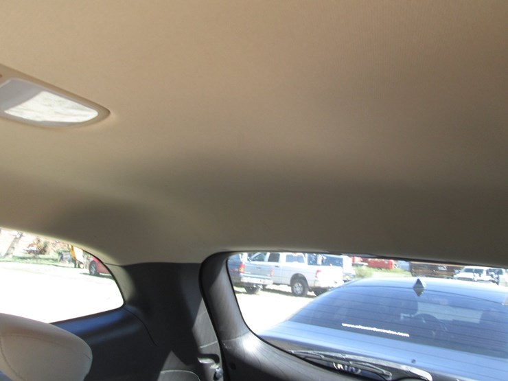 2012-hyundai-santa-fe-image-21