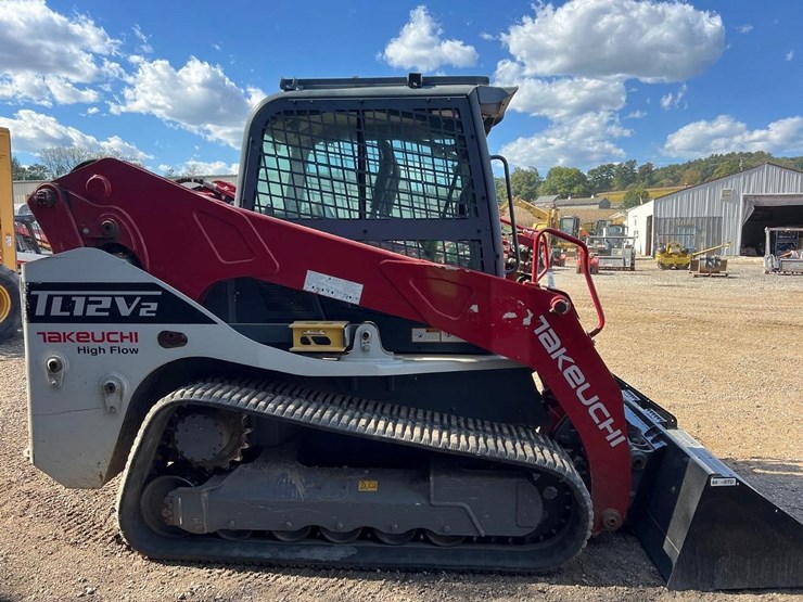 2023-takeuchi-tl12v2-image-9