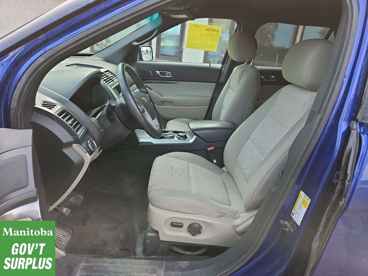 2013-ford-explorer-image-16