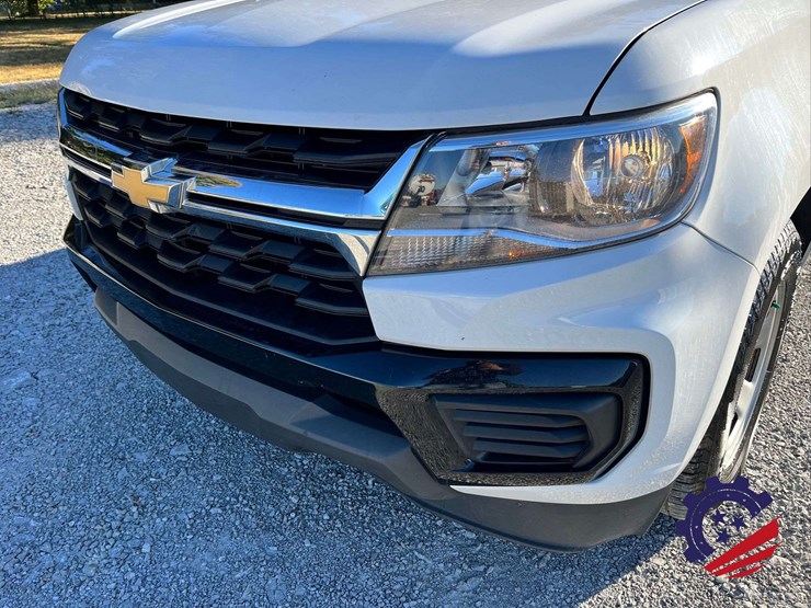 2021-chevrolet-colorado-image-11