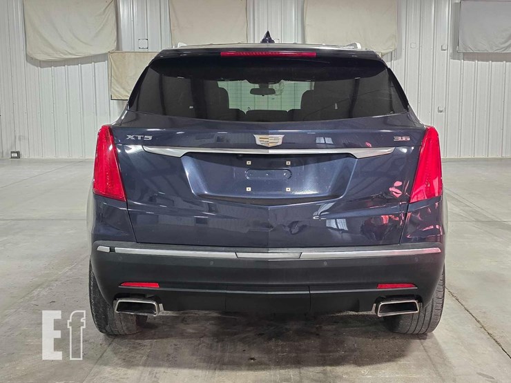 2019-cadillac-xt5-image-8