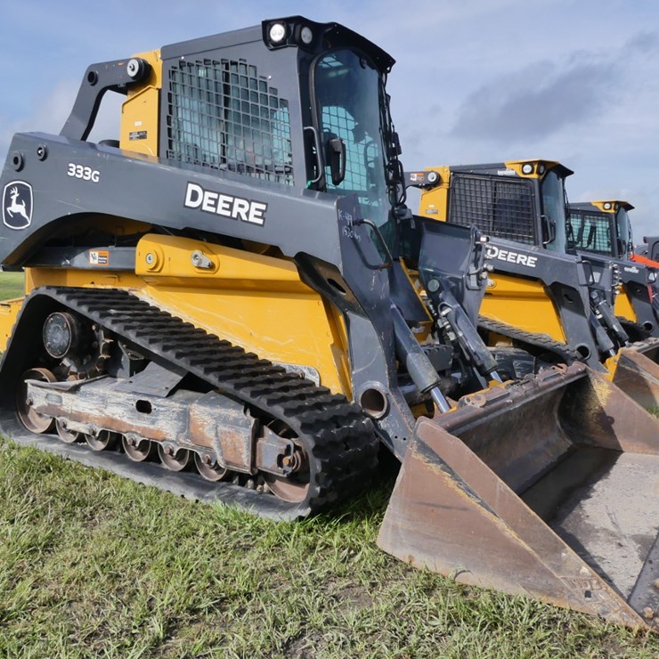 DEERE 333G