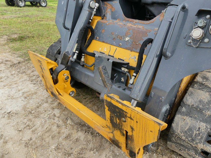 deere-317g-image-10