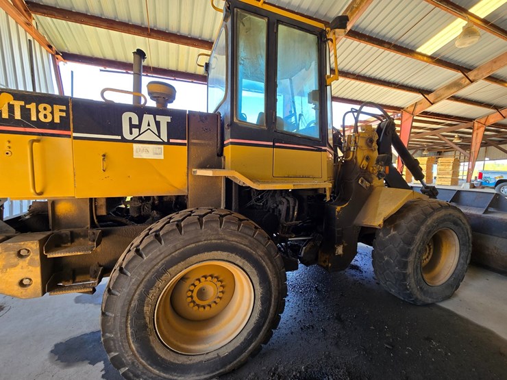 caterpillar-it18f-image-8