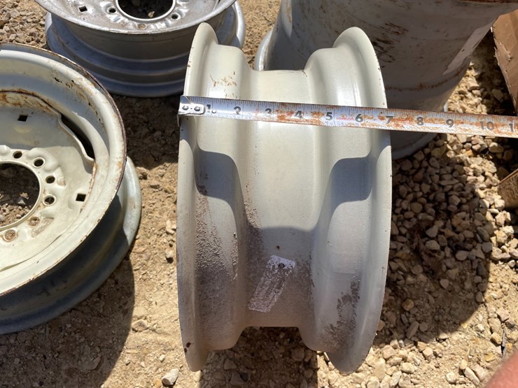 #3025-•-misc.-implement-rims-and-truck-spacer-rings-image-17