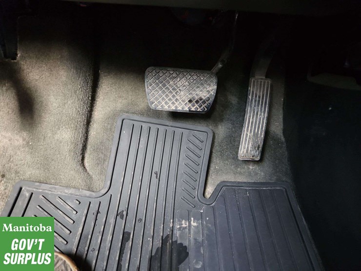 2016-chevrolet-equinox-image-22