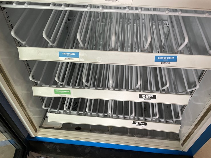 #4670-•-commercial-glass-door-freezer-image-20