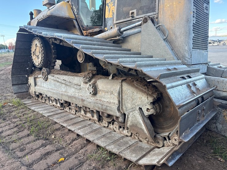 2005-caterpillar-d6n-lgp-image-56