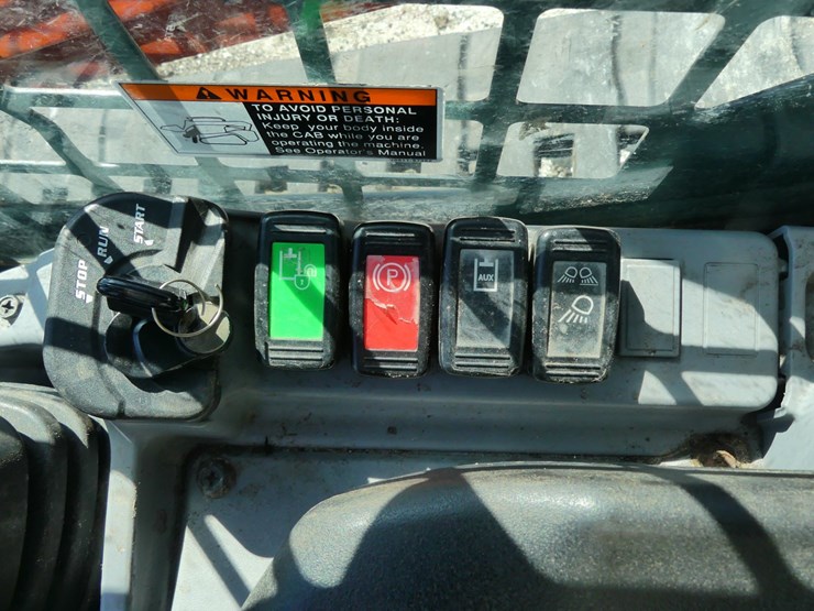 kubota-svl75-2-image-17