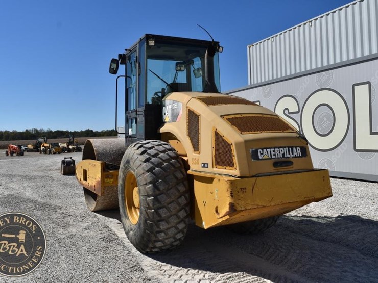 2009-caterpillar-cs56-image-17