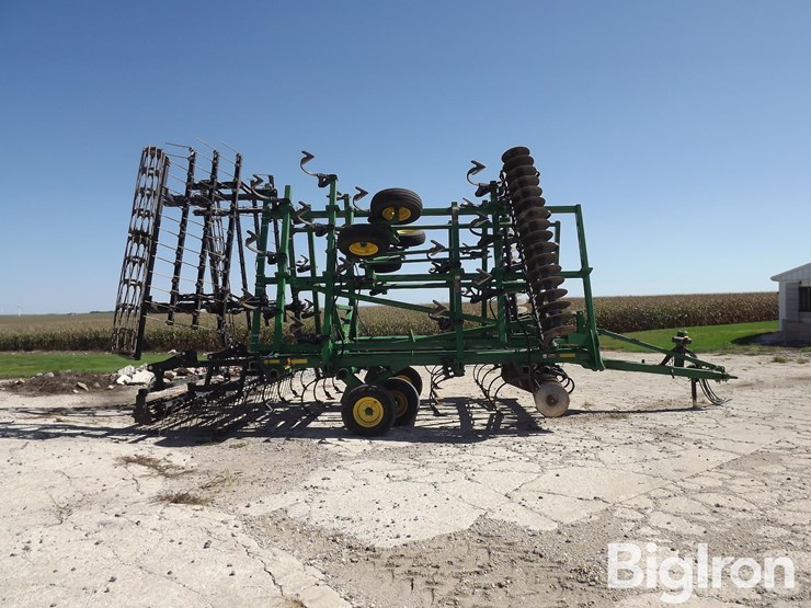 2013-john-deere-2310-image-4