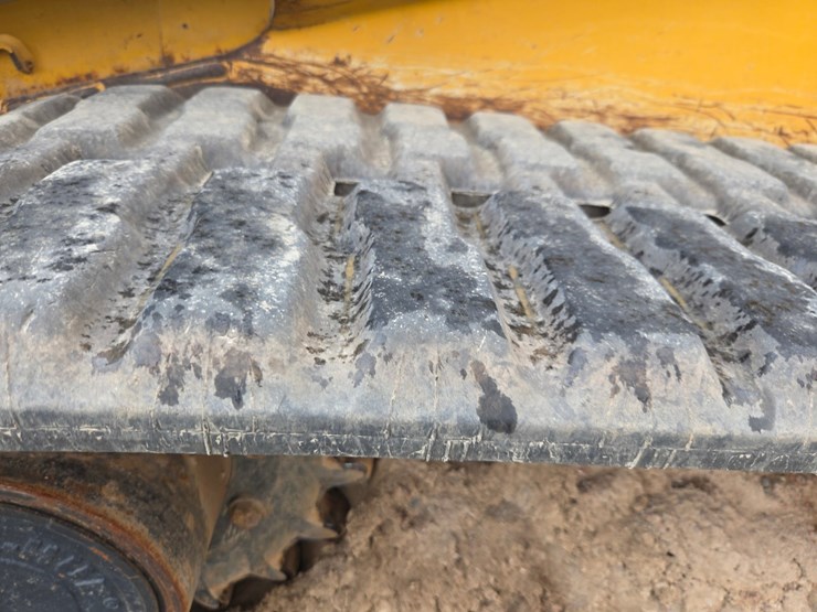 deere-333g-image-53