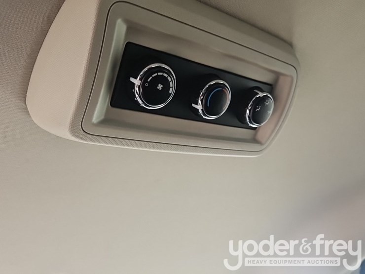 dodge-grand-caravan-image-34
