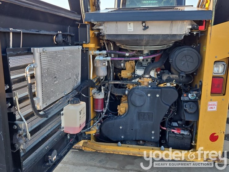 2019-caterpillar-299d2-image-35