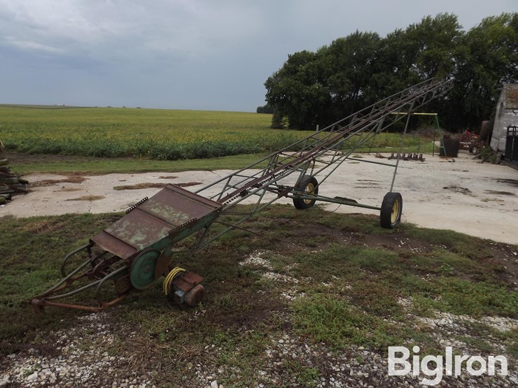 john-deere-200-image-5