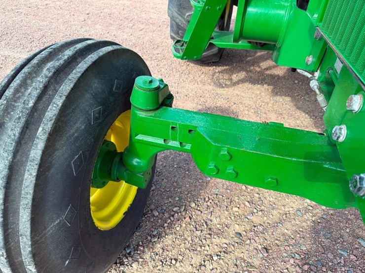 john-deere-6403-image-30
