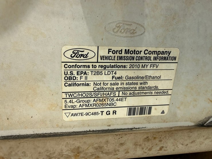 2010-ford-f150-image-38
