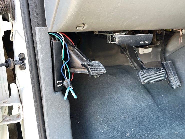 2003-ford-excursion-image-44