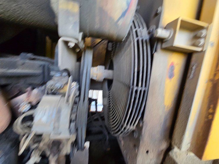 caterpillar-it18f-image-16
