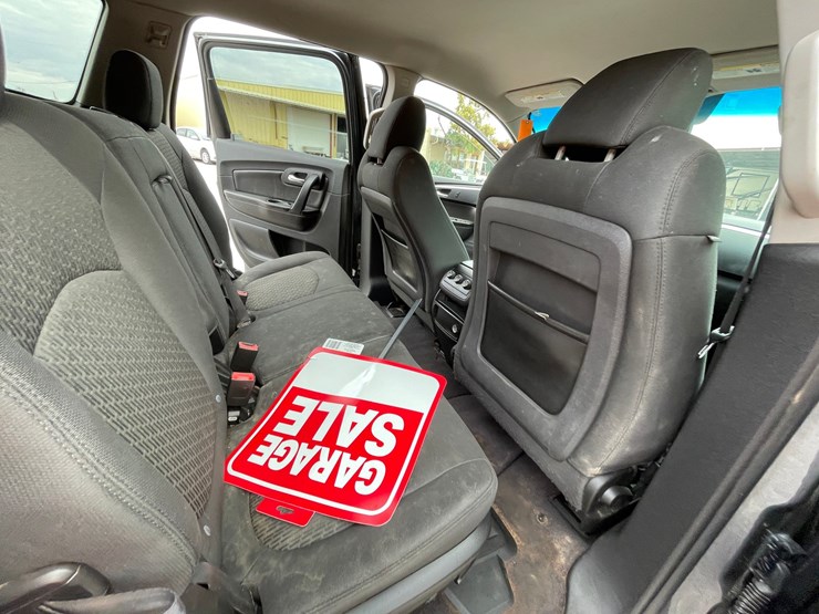 #2768-•-2001-toyota-camry-(title-in-delay)-image-212